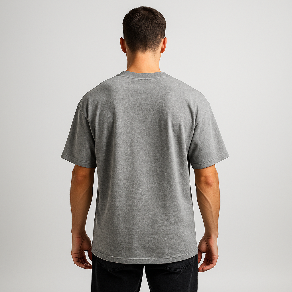 Mockup Realista sobre Prenda (Ropa/Diseño)